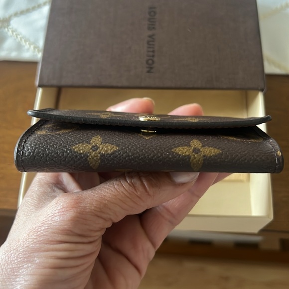 COPY - Unisex LV Key Holder Wallet Monogram - Picture 4 of 13